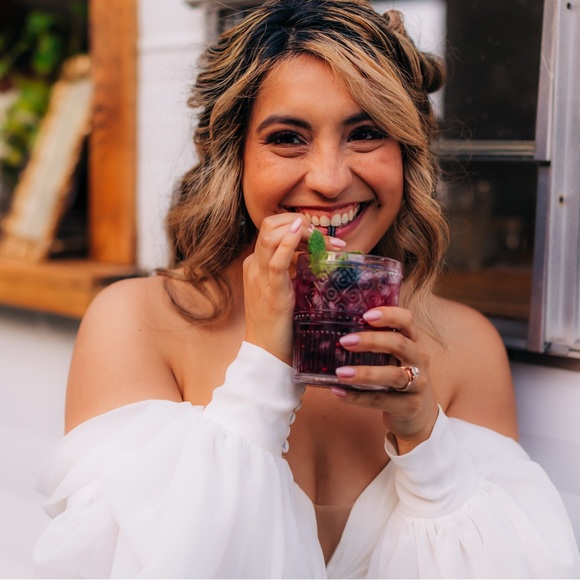 Meet the Posher : Erika - Picture 3 of 6